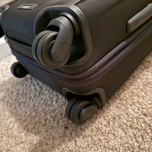 Tumi - Picture 11 of 16